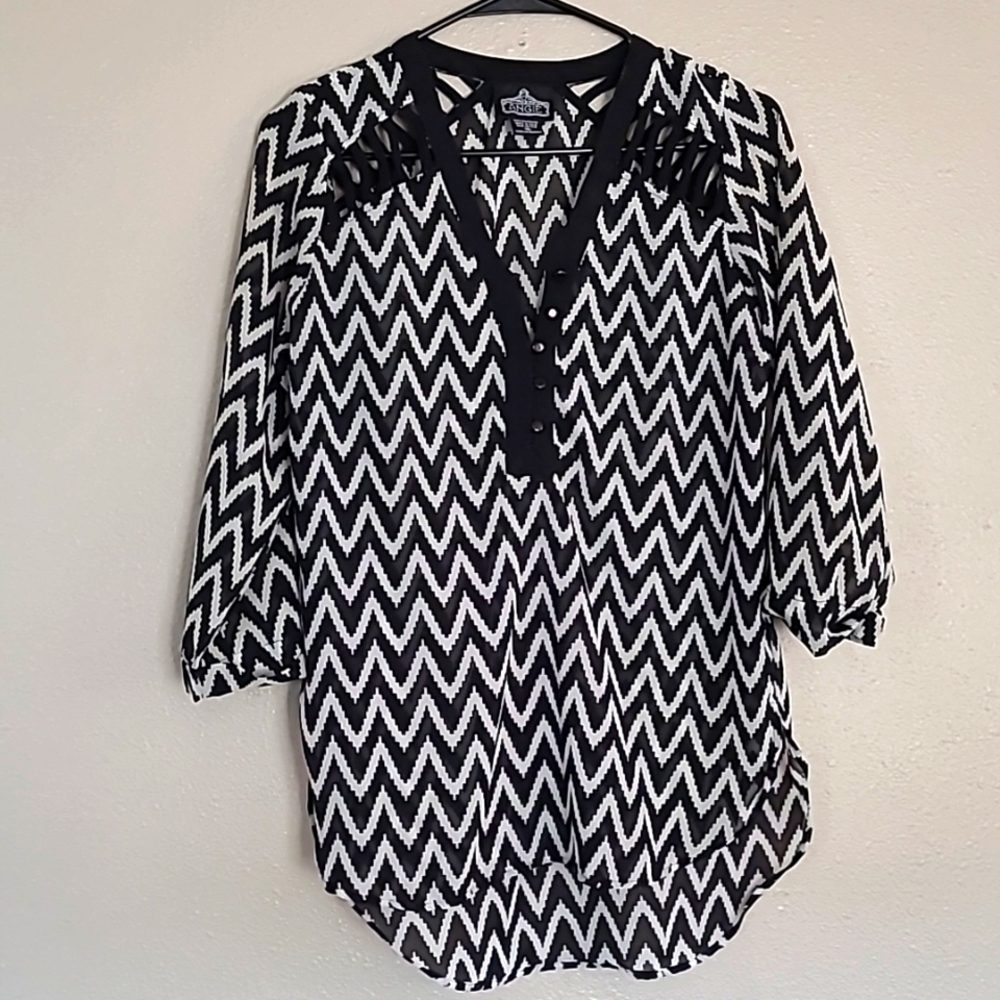 Womens Blouse Size Medium